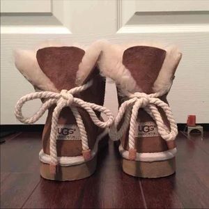 UGG Rope Bailey Bow Mini Boot